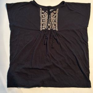 Gap linen embroidered top